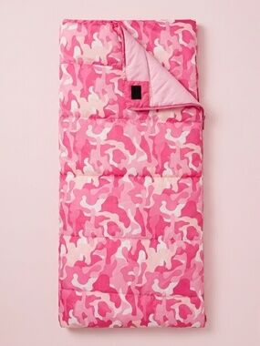 NWT Hot Pink Camo Sleeping Bag Set